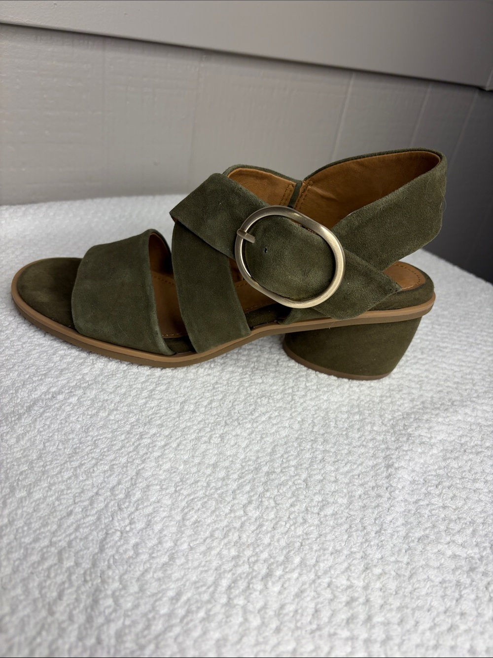 Söfft Coryn Olive Green Suede Block Heel Strappy Sandals Buckle Size 8.5M Boho - Picture 12 of 12